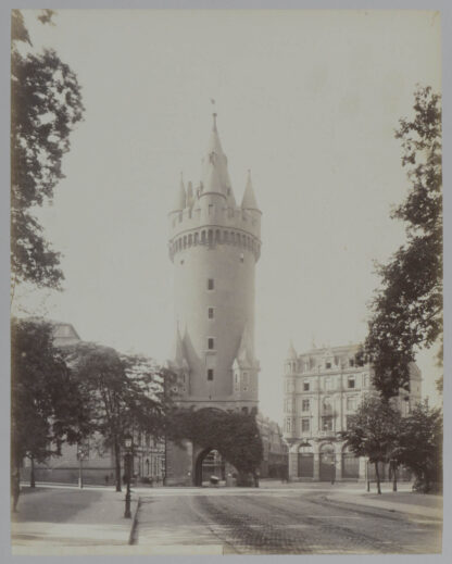 -Eschenheimer Turm.