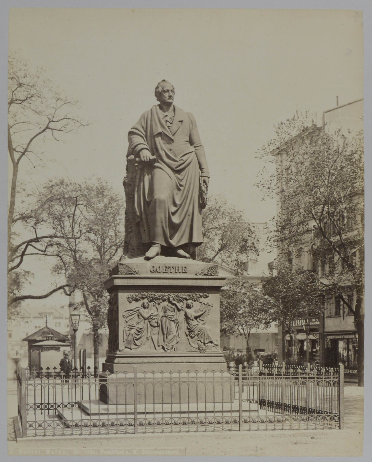 -Das Goethemonument.