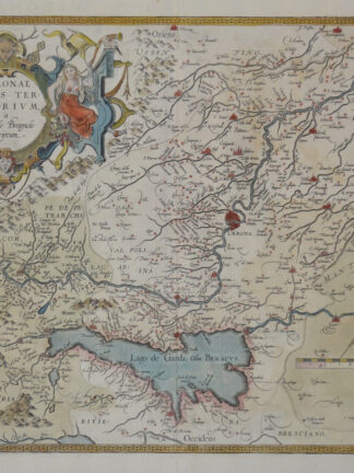 -Veronae Urbis Territorium. Darstellung der Region rund um Verona mit dem Gardasee. Mit figurativer Rollwerkskartusche.